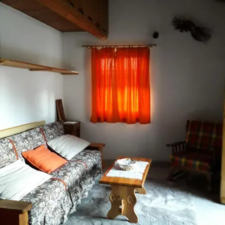 בית כפרי Monolocale Di Montagna גרסאן